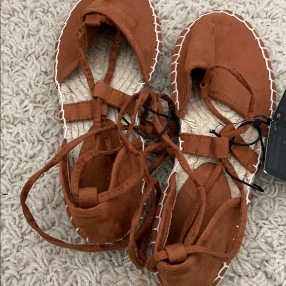 Tan espadrilles - Picture 2 of 4